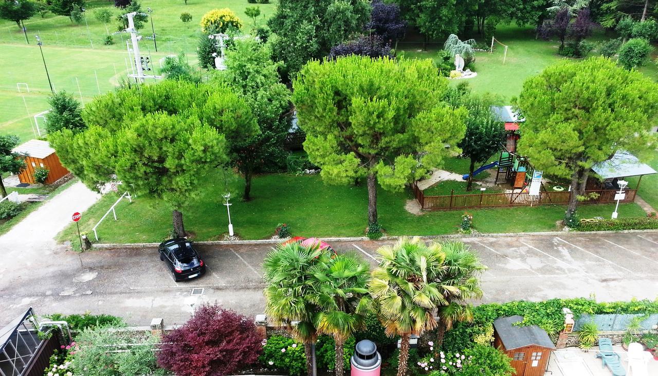 Dogana Vecchia - Hotel & Residence B&B Ristorante & Pizzeria Trivignano Udinese Exteriör bild